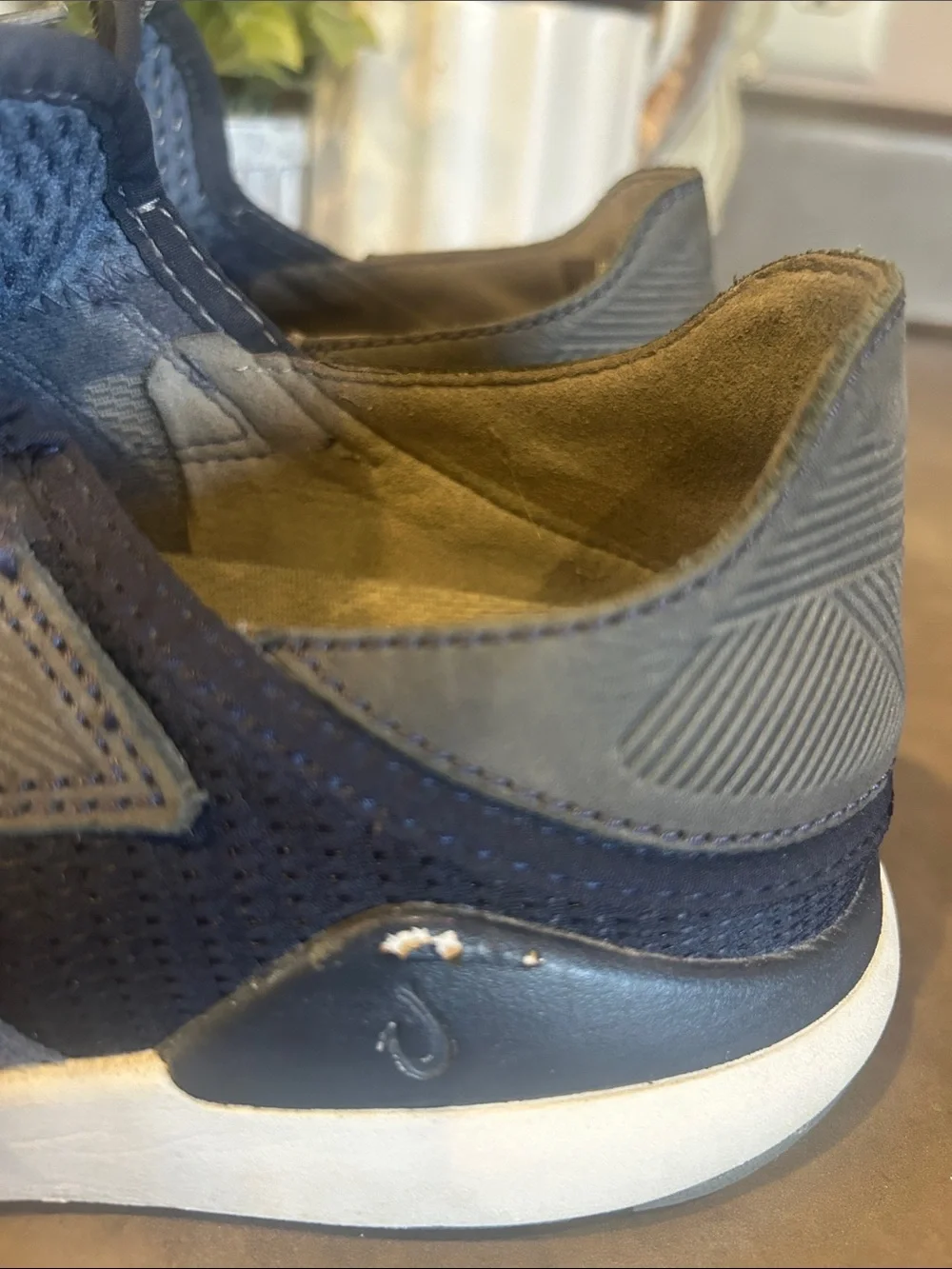OkuKai Mens Mio Li Sneaker Trench blue Charcoal Sz 8